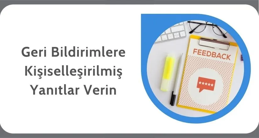 Panoya tutturulmuş 'FEEDBACK' yazılı kağıtta beş yıldızlı bir değerlendirme simgesi.